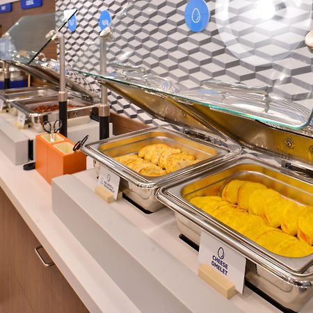 Holiday Inn Express & Suites Edinburg- Mcallen Area By Ihg Ngoại thất bức ảnh